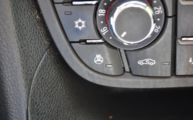 Opel Meriva cena 19000 przebieg: 220000, rok produkcji 2011 z Witkowo małe 137